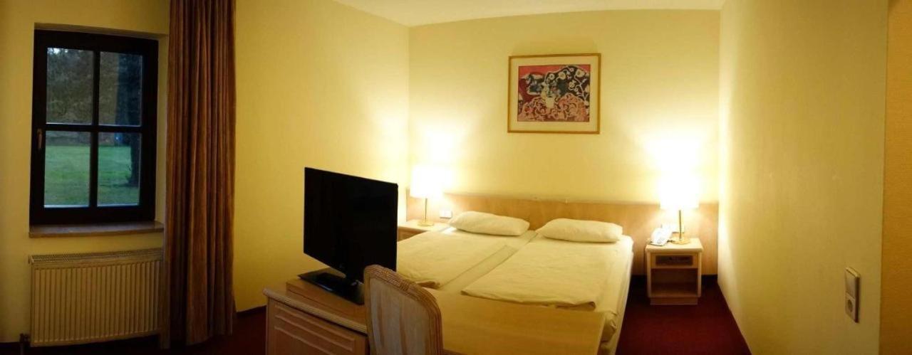 Landhotel Burkartsmuehle Hofheim am Taunus Dış mekan fotoğraf